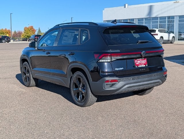 2027 Volkswagen Taos 1.5T SE Black
