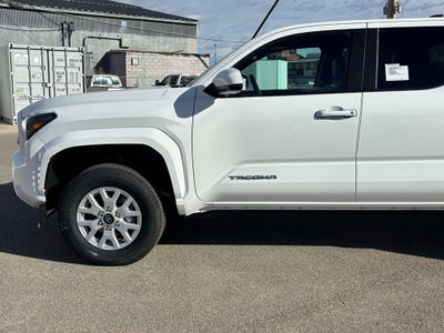 2025 Toyota Tacoma SR5 4X4