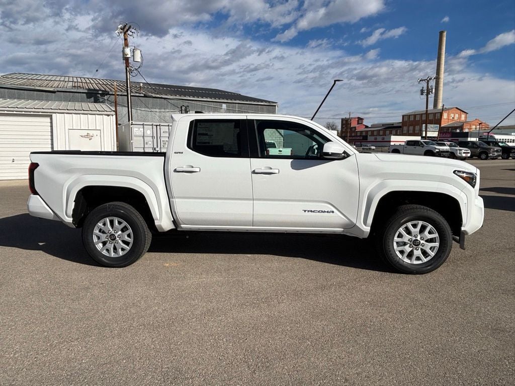 2025 Toyota Tacoma SR5 4X4