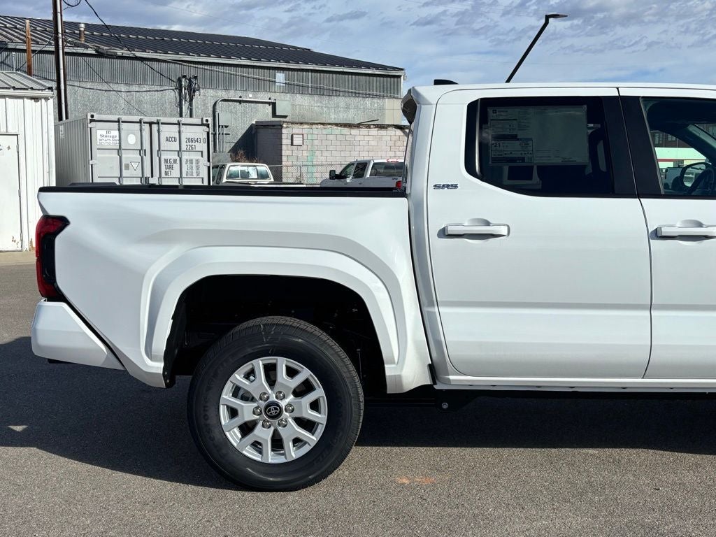 2025 Toyota Tacoma SR5 4X4