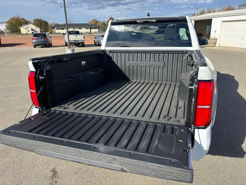 2025 Toyota Tacoma SR5 4X4