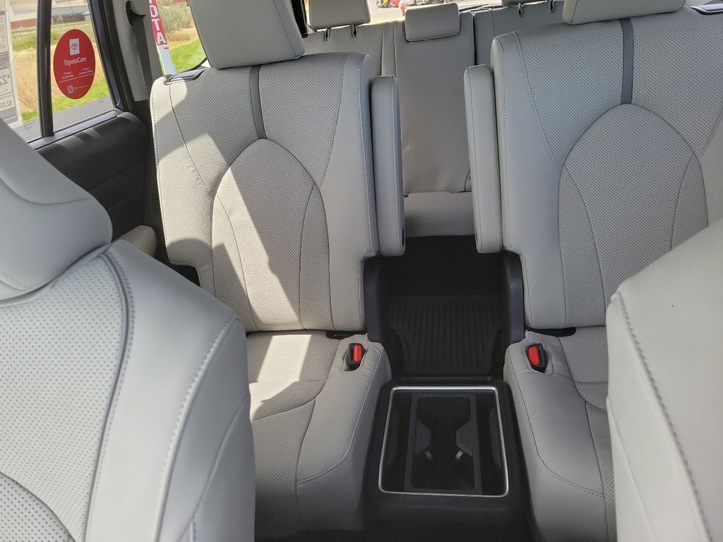 2026 Toyota Grand Highlander Base