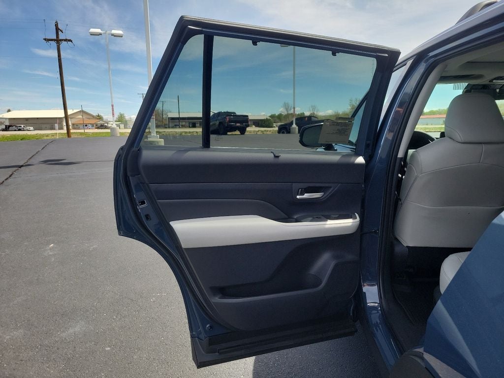 2026 Toyota Grand Highlander Base