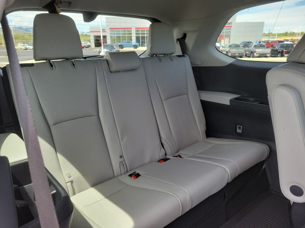2026 Toyota Grand Highlander Base