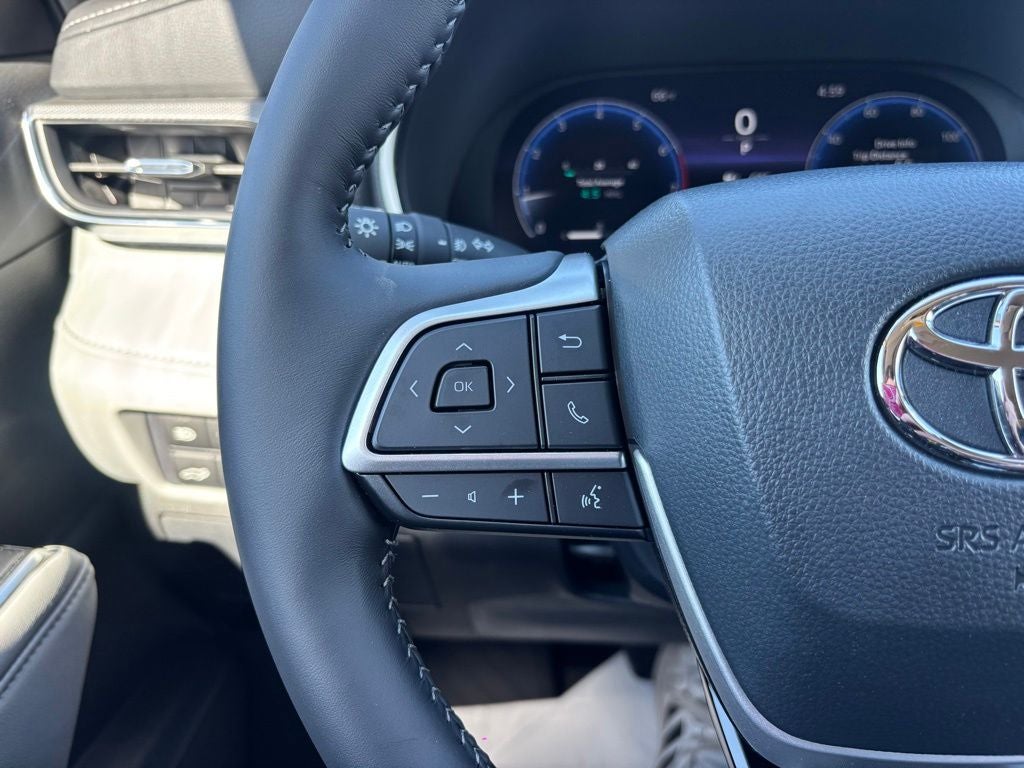2026 Toyota Highlander Platinum