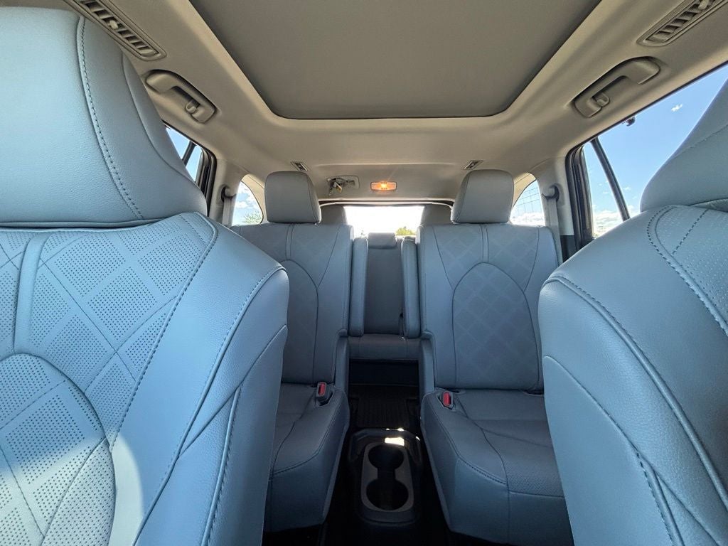 2026 Toyota Highlander Platinum