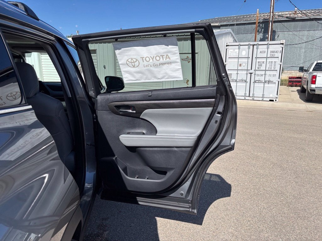 2026 Toyota Highlander Limited
