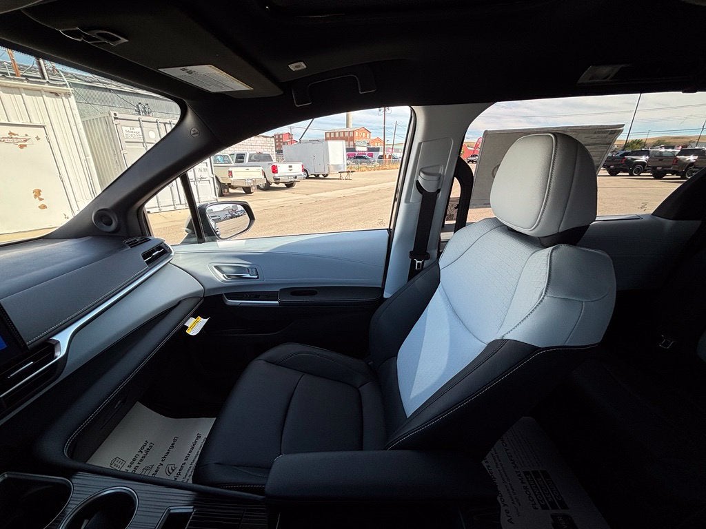 2026 Toyota Sienna XSE 7 Passenger