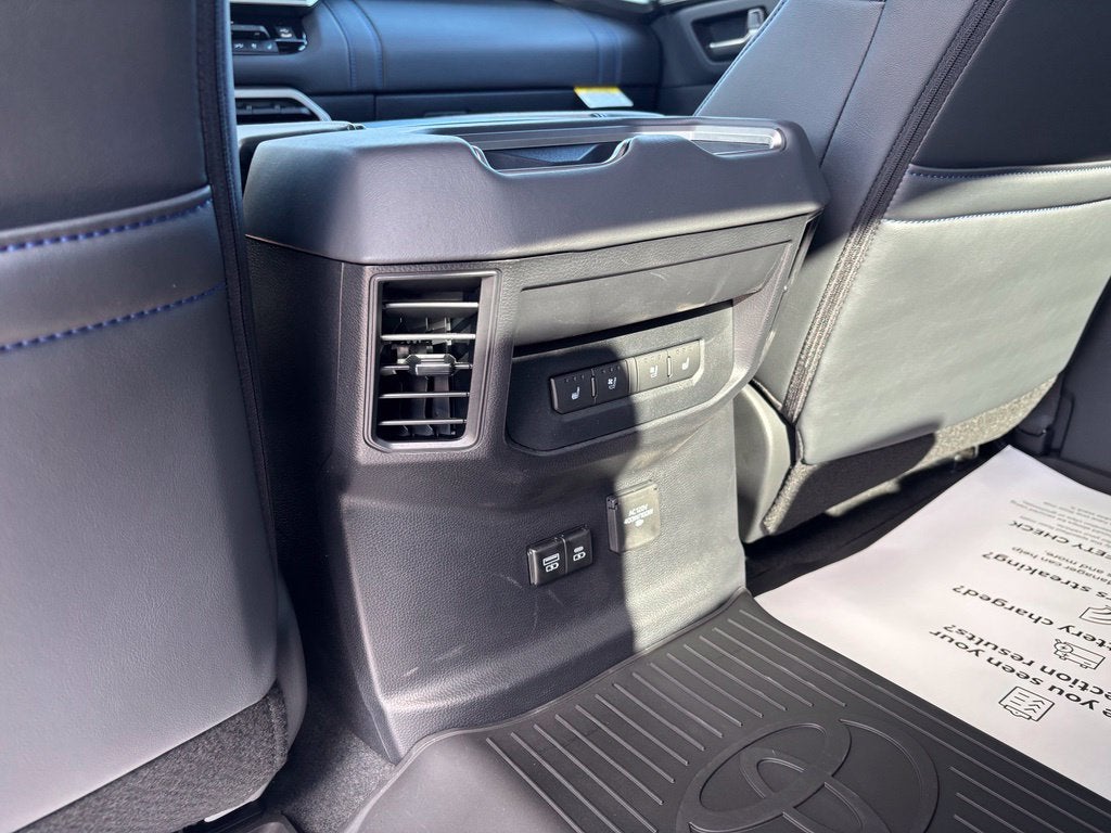 2026 Toyota Tundra Hybrid PLATINUM PLATINUM OFFROAD