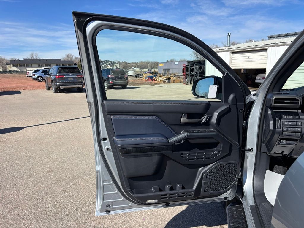 2026 Toyota 4Runner i-FORCE MAX Hybrid Platinum