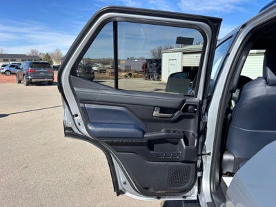 2026 Toyota 4Runner i-FORCE MAX Hybrid Platinum