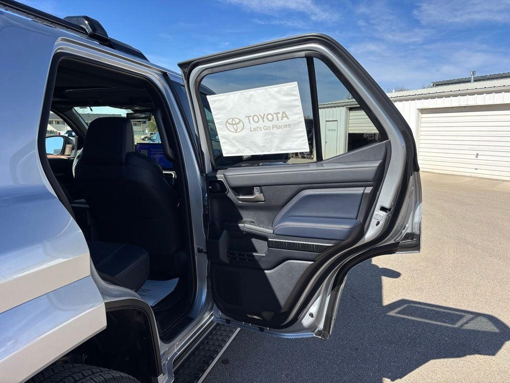 2026 Toyota 4Runner i-FORCE MAX Hybrid Platinum