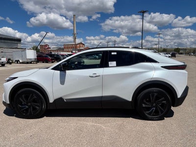2026 Toyota C-HR SE