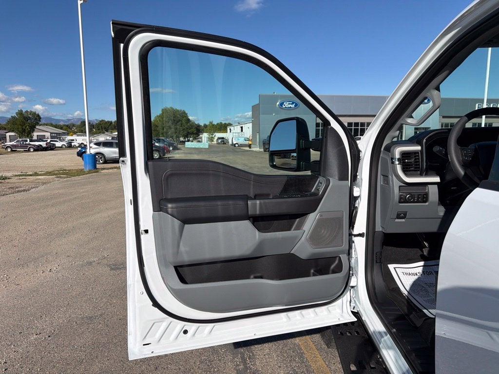 2027 Ford F-250SD XLT Tremor