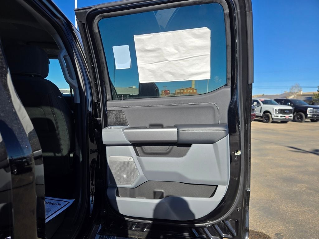 2026 Ford F-250SD XLT Premium Black Appearance Pkg.