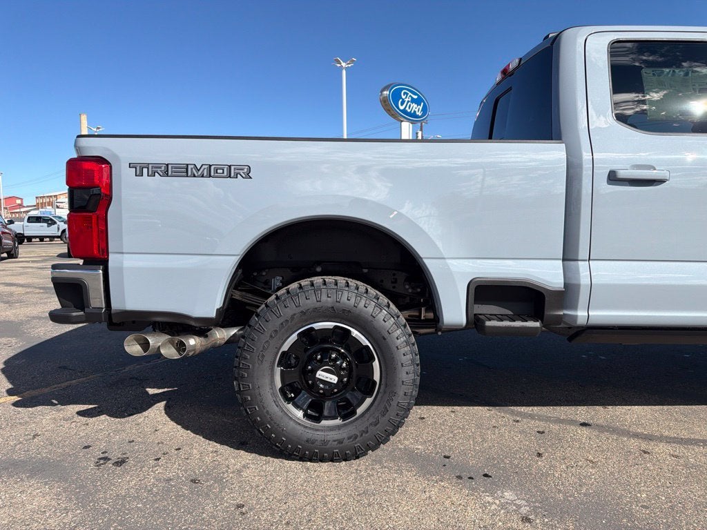 2027 Ford F-350SD Lariat Tremor Ultimate