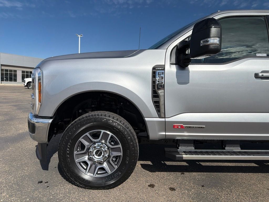 2027 Ford F-350SD Lariat