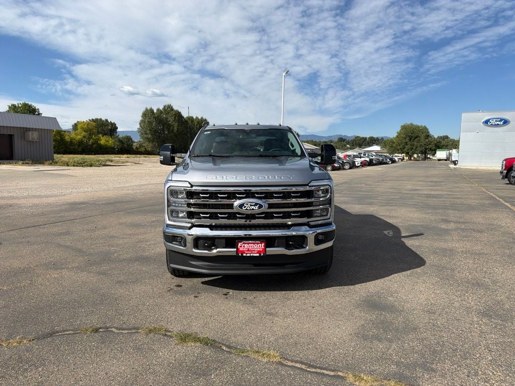 2027 Ford F-350SD Lariat