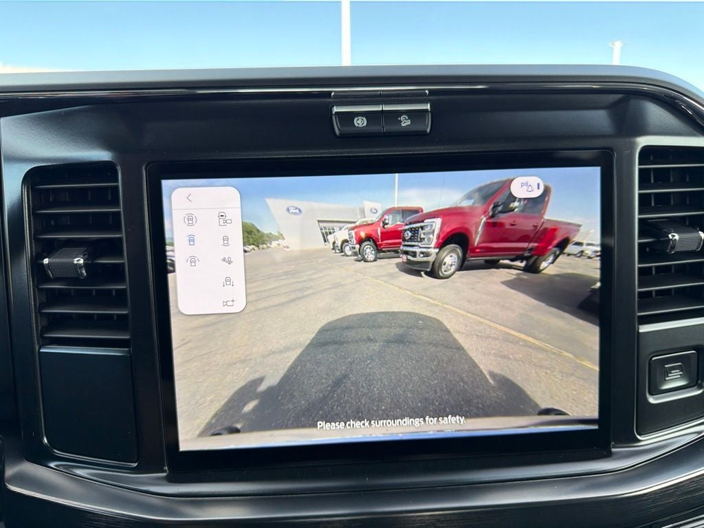 2027 Ford F-350SD Lariat