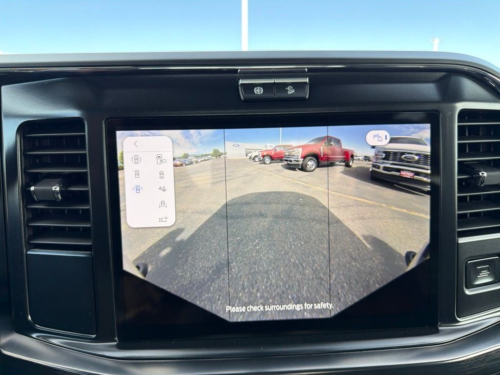 2027 Ford F-350SD Lariat