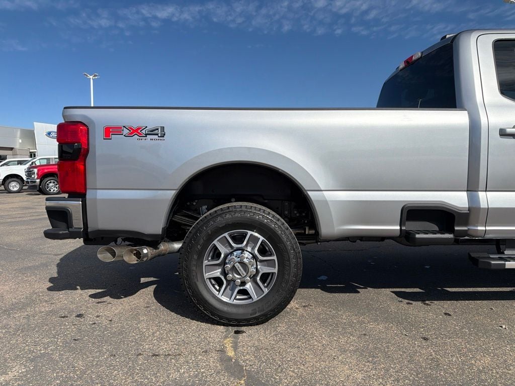 2027 Ford F-350SD Lariat