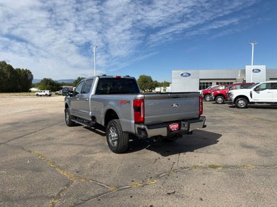 2027 Ford F-350SD Lariat