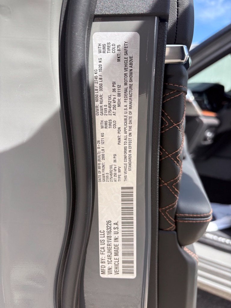 2027 Jeep Grand Cherokee Summit