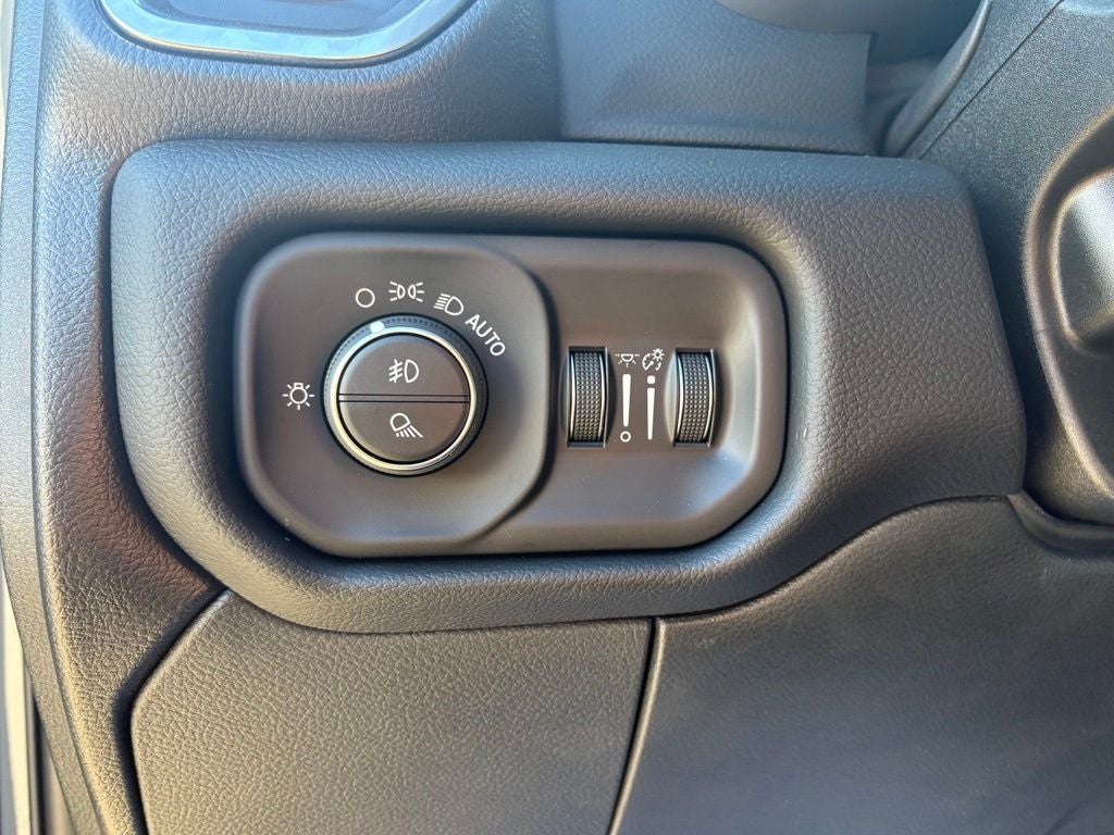 2027 Jeep Grand Cherokee L Limited