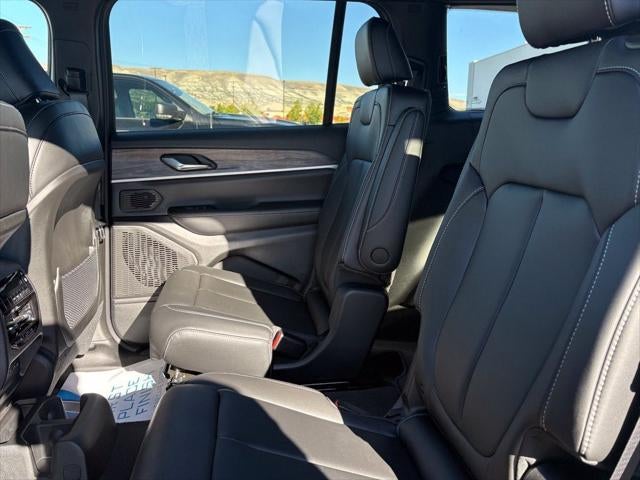 2027 Jeep Grand Cherokee L Limited