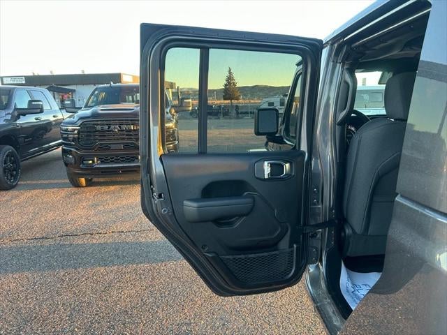 2025 Jeep Gladiator Sport S