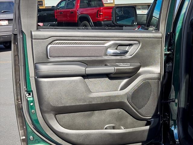 2027 RAM 1500 Big Horn/Lone Star