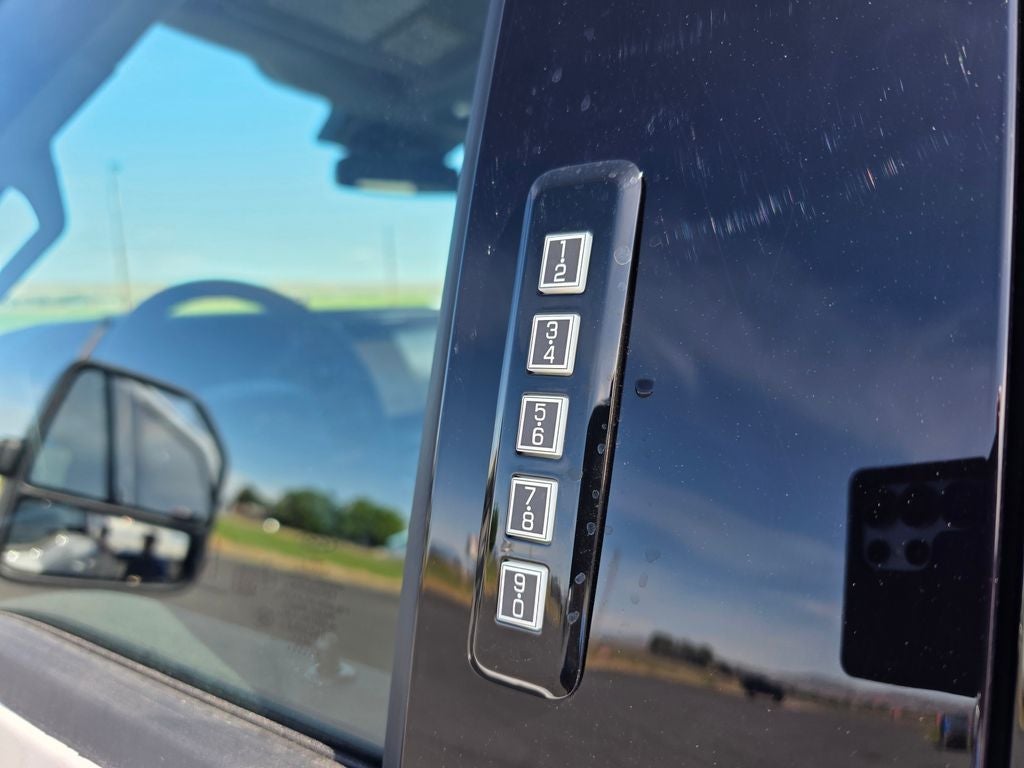2026 Ford F-350SD Lariat Tremor