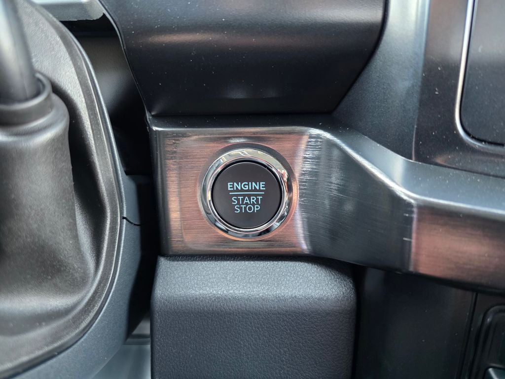 2026 Ford F-350SD Lariat Black Appearance Pkg