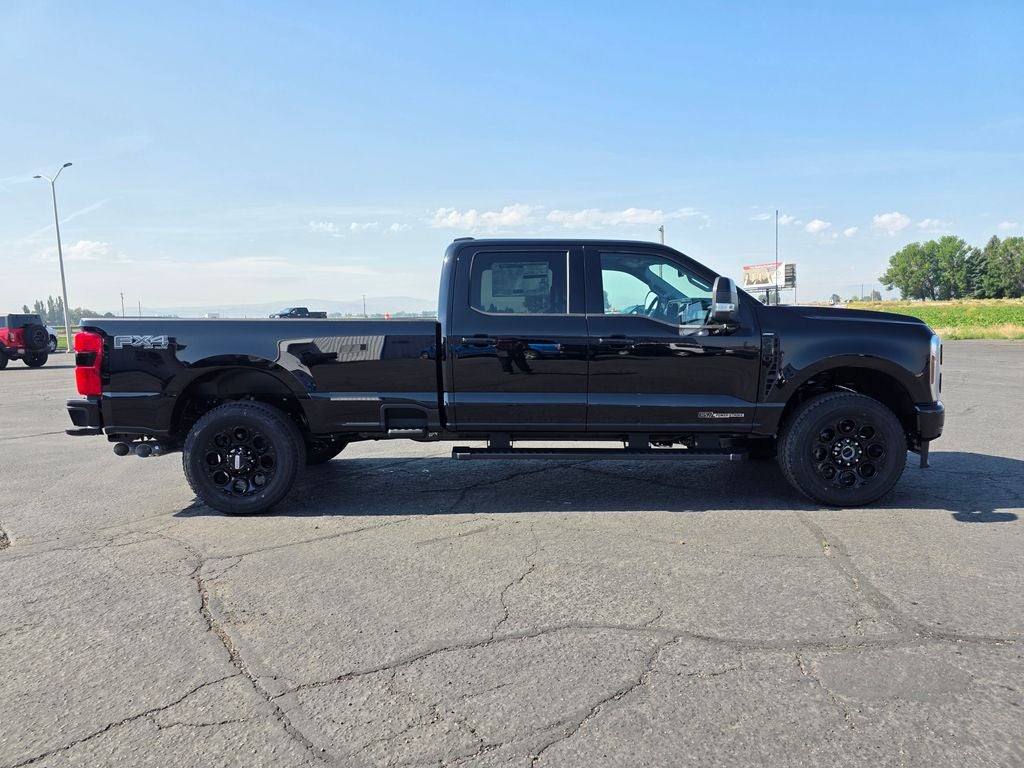 2026 Ford F-350SD Lariat Black Appearance Pkg