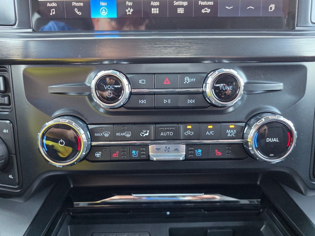 2026 Ford F-350SD Lariat Black Appearance Pkg