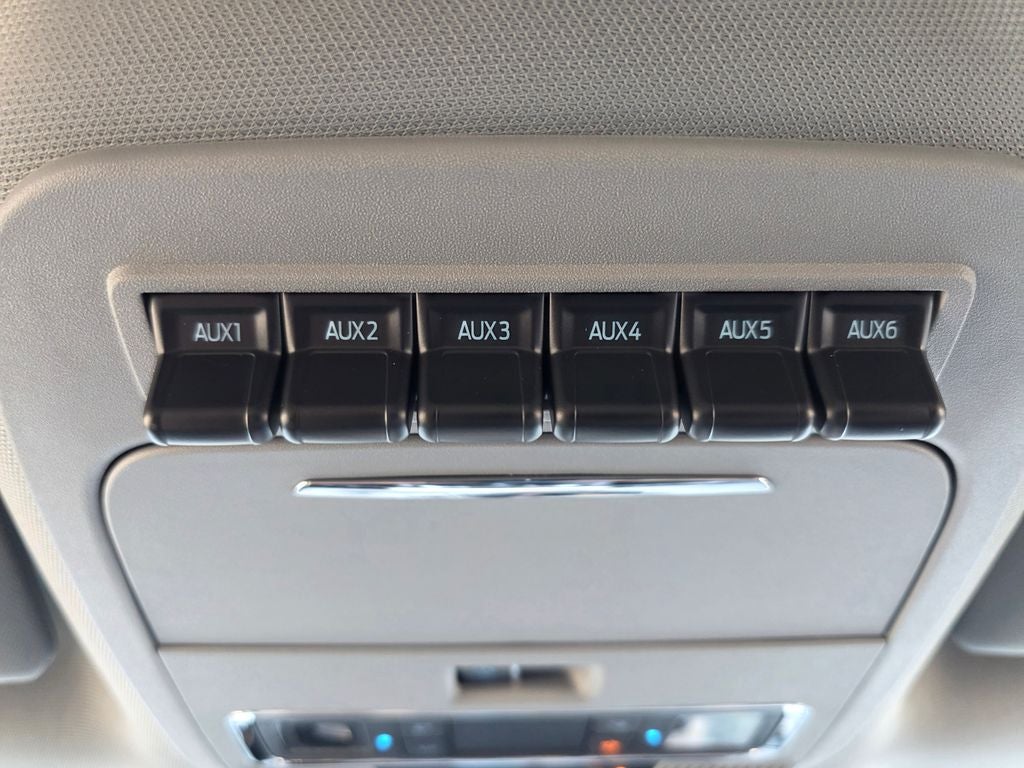 2026 Ford F-350SD Lariat Black Appearance Pkg