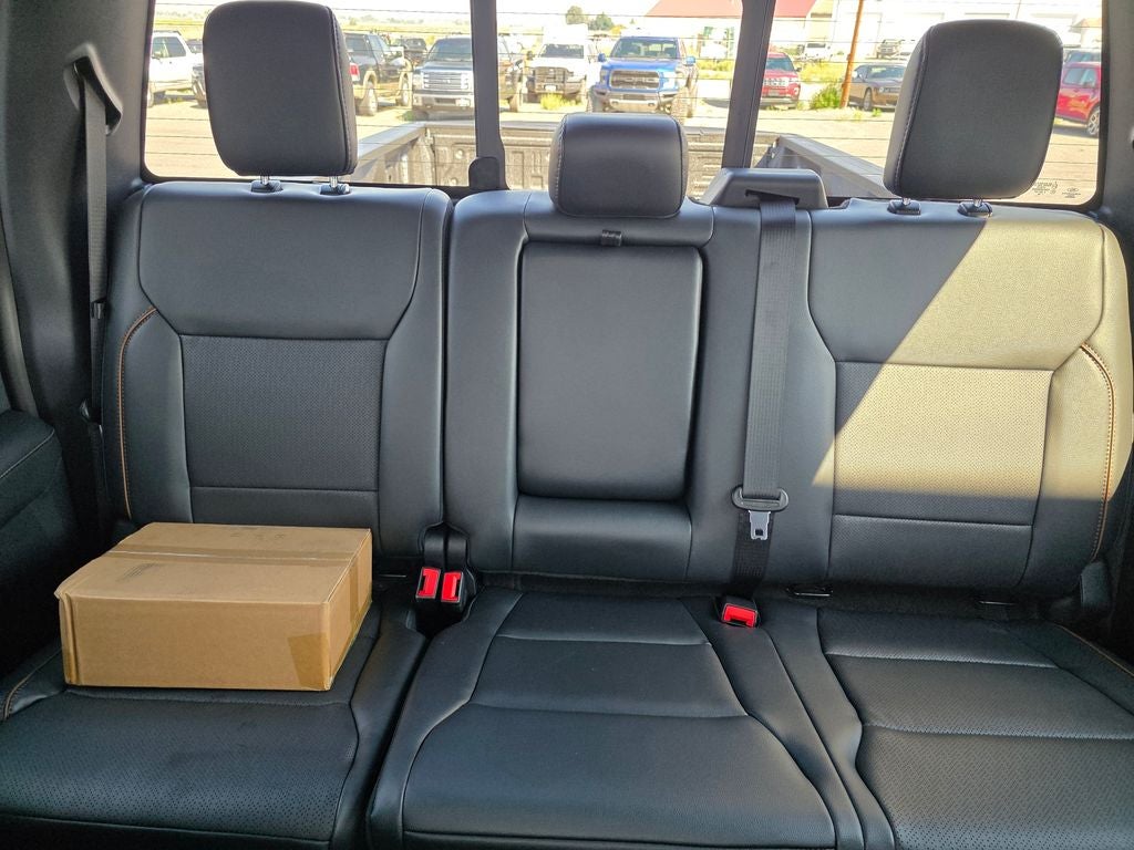 2026 Ford F-350SD Lariat Black Appearance Pkg