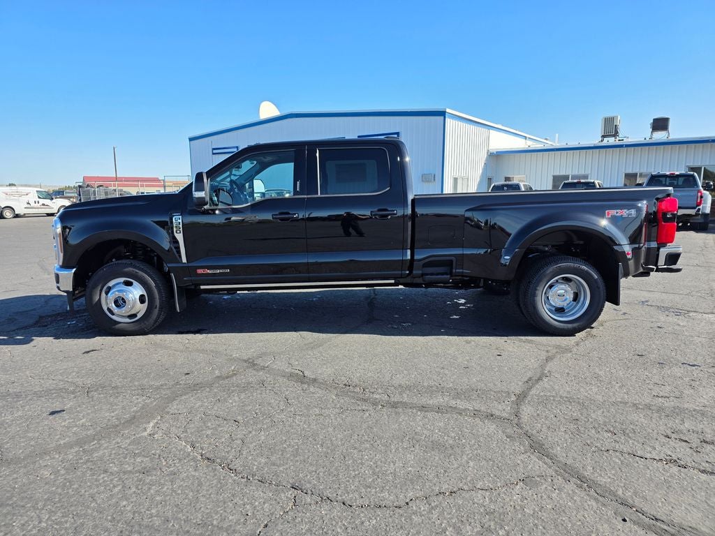 2026 Ford F-350SD Lariat DRW
