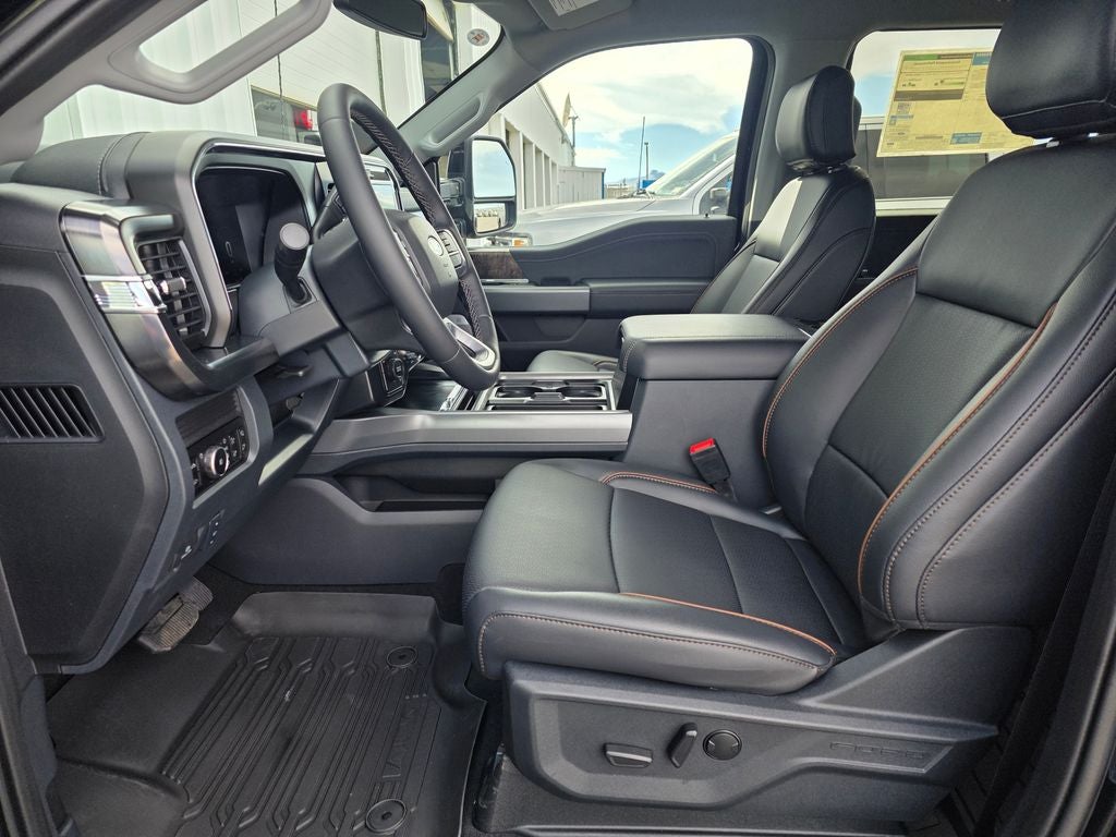2026 Ford F-350SD Lariat DRW