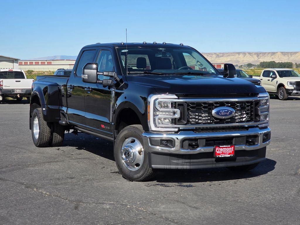 2026 Ford F-350SD Lariat DRW