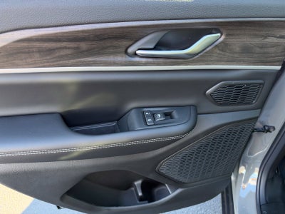 2027 Jeep Grand Cherokee LIMITED 4X4