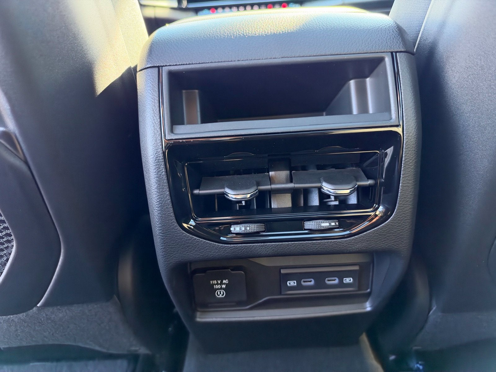 2027 Jeep Grand Cherokee LIMITED 4X4