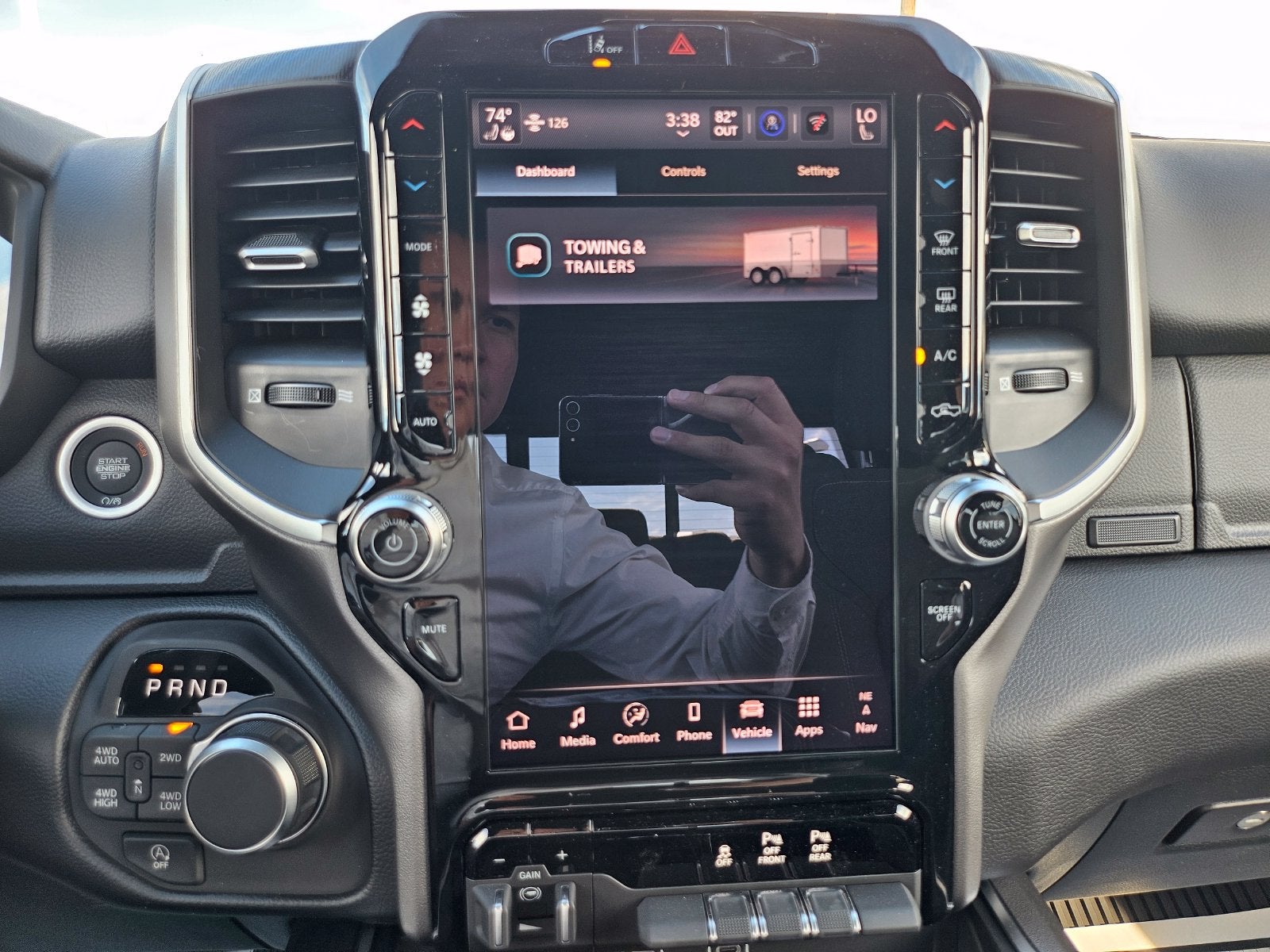 2027 RAM 1500 Big Horn/Lone Star Night Edition