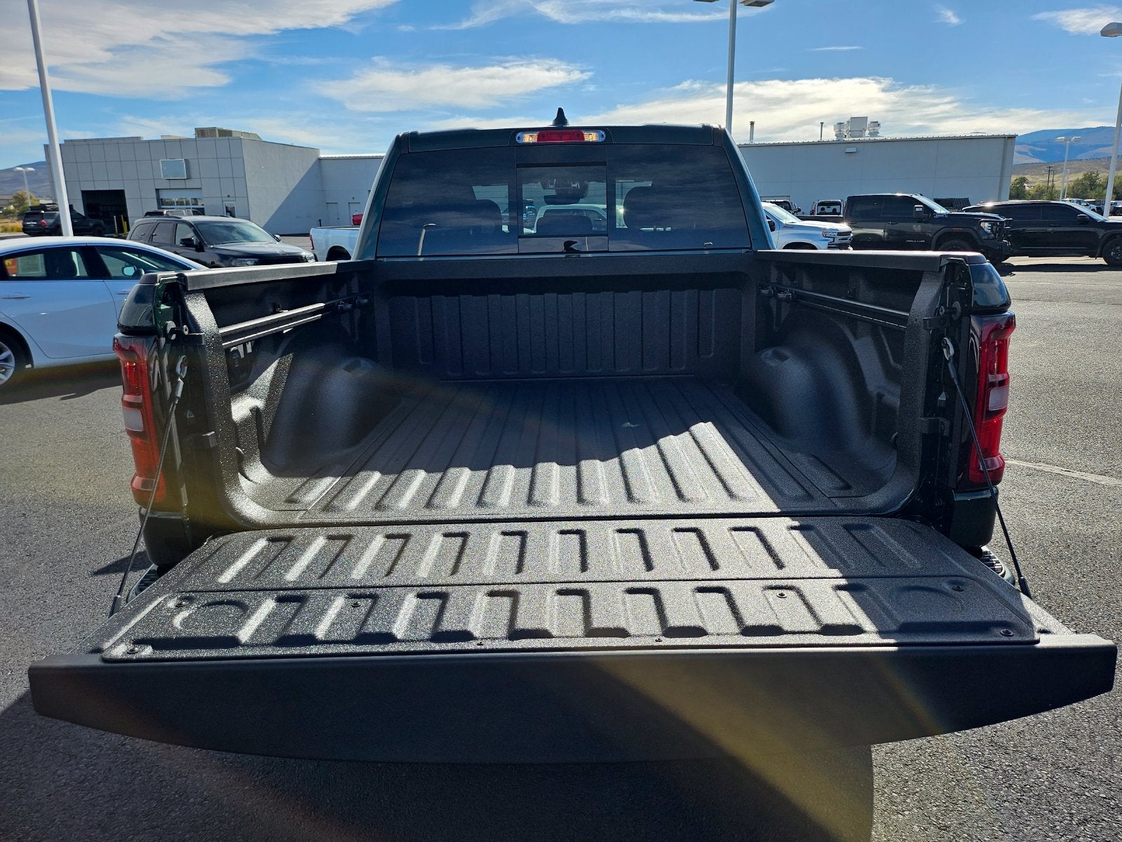2027 RAM 1500 Big Horn/Lone Star Night Edition