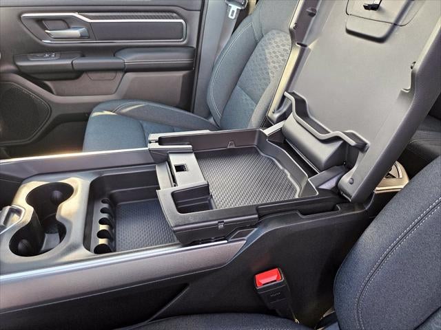 2027 RAM 1500 Big Horn/Lone Star Night Edition