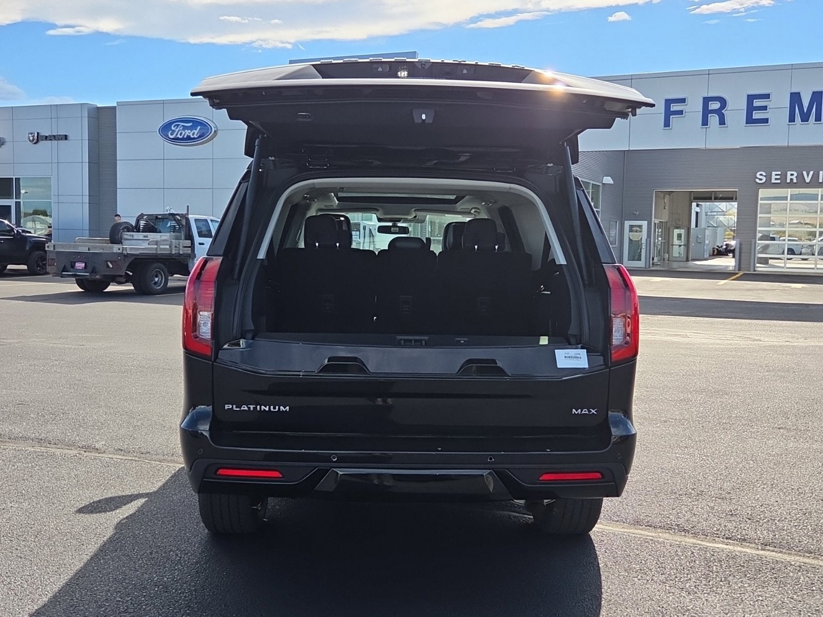 2027 Ford Expedition Max Platinum