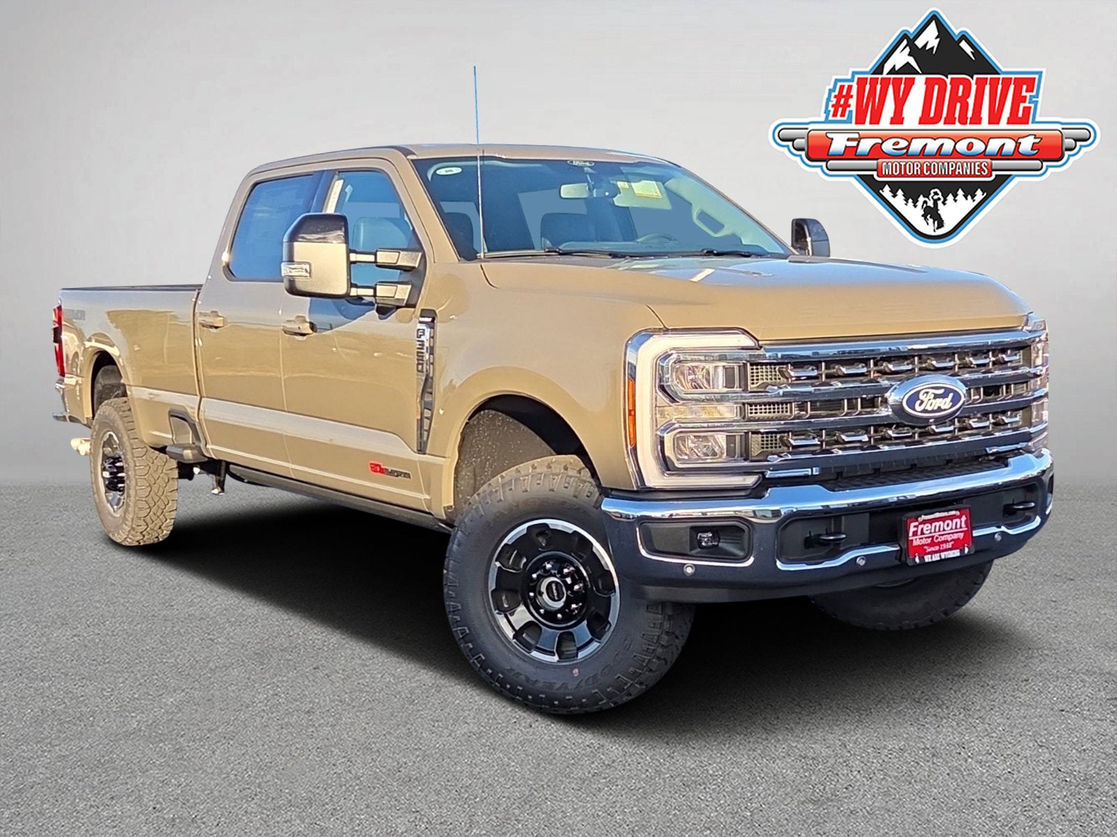 2027 Ford F-350SD F-350® Lariat®
