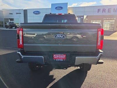2027 Ford F-350SD F-350® Lariat®