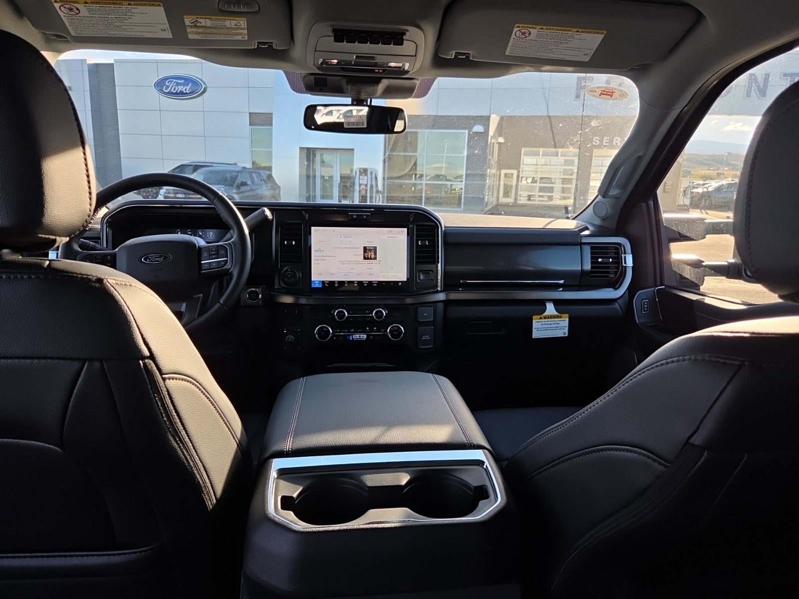 2027 Ford F-350SD F-350® Lariat®