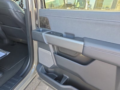 2027 Ford F-350SD F-350® Lariat®